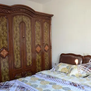 rezervați aici